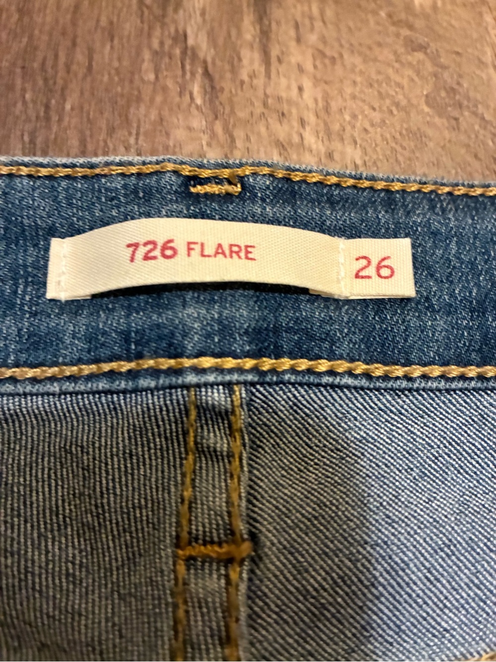Levi's 726 High Rise Flare Jeans - Size 26 - Picture 3 of 3